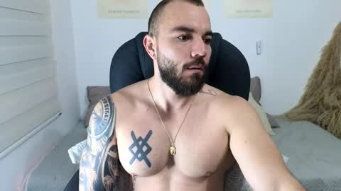 Isaac carter online show from November 25, 10:59 am