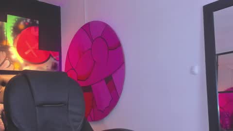 isaac_cryston online show from September 19, 9:15 pm