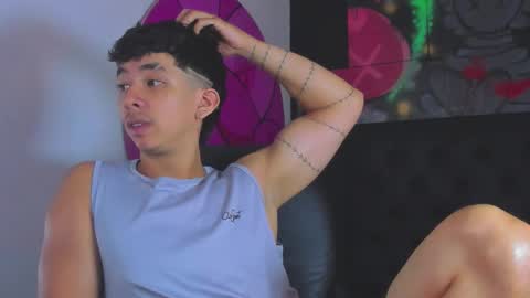 isaac_cryston online show from October 12, 8:08 pm