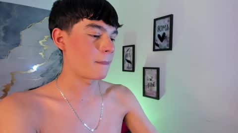 Isaac Kurtt online show from December 3, 9:46 pm