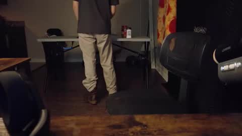 isaac online show from March 3, 8:42 am