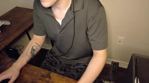 isaac online show from March 30, 9:10 am