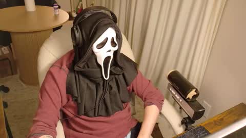 isaac online show from May 19, 8:42 am