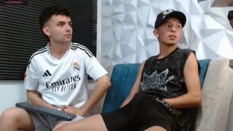 Isaac tan online show from December 14, 3:12 am