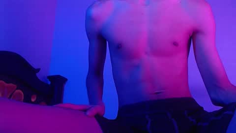 Snapshot of isaaclatino chatting on January 22, 7:46 am isaac online show from January 22, 7:46 am