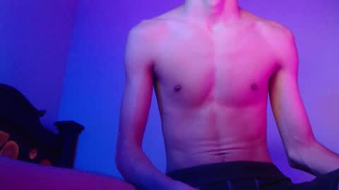 Snapshot of isaaclatino chatting on January 26, 6:28 am isaac online show from January 26, 6:28 am