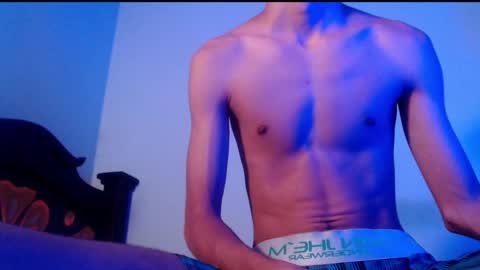 Snapshot of isaaclatino chatting on February 28, 6:43 am isaac online show from February 28, 6:43 am