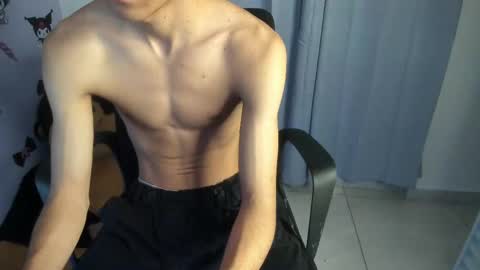 Snapshot of isaaclatino chatting on November 2, 5:21 am isaac online show from November 2, 5:21 am