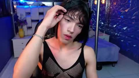 isaacnova online show from May 15, 9:49 am