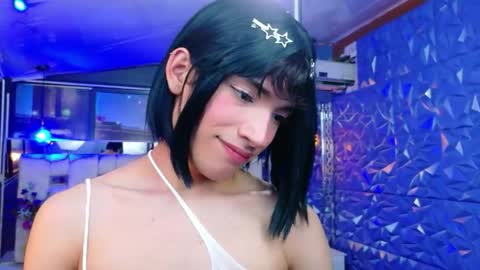 isaacnova online show from May 16, 8:07 pm