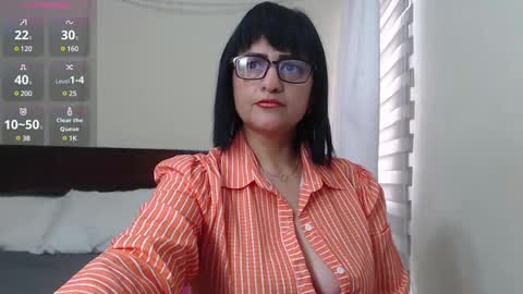 Isabeel Sofia online show from March 5, 8:00 pm