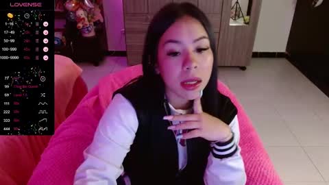 Snapshot of isabeella_24 chatting on December 12, 1:53 am Isabella  online show from December 12, 1:53 am
