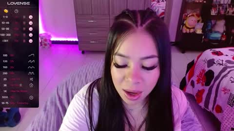 Snapshot of isabeella_24 chatting on October 26, 2:45 pm Isabella  online show from October 26, 2:45 pm
