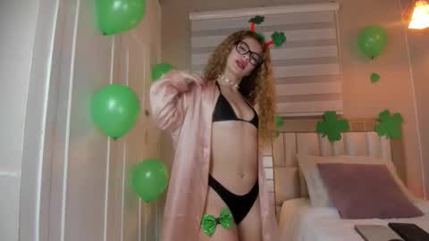 Snapshot of isabela__x chatting on March 17, 11:35 am isabela__x online show from March 17, 11:35 am