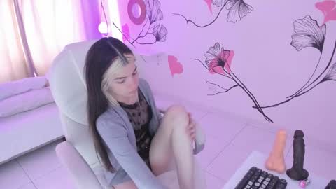isabela_fiorelli online show from September 19, 1:23 pm