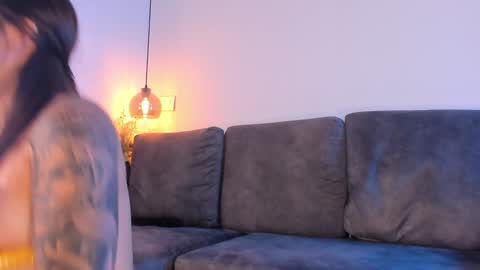 Isabela online show from January 16, 6:16 pm