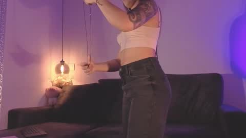 Snapshot of isabela_franco_ chatting on March 26, 11:49 am Isabela online show from March 26, 11:49 am