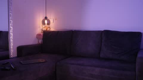 Isabela online show from May 11, 4:04 pm