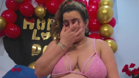 Snapshot of isabela_parkerr chatting on September 22, 11:23 am Mommy Isa online show from September 22, 11:23 am