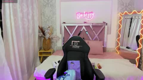 ISABELA  online show from February 10, 11:36 am