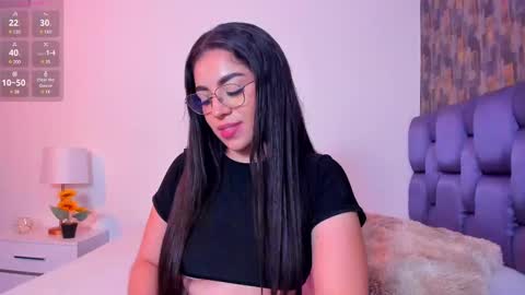 Isabela Angell  online show from February 28, 4:43 am