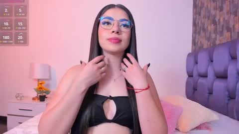 Isabela Angell  online show from March 4, 11:22 pm