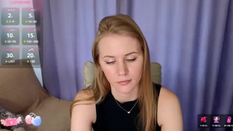 Snapshot of isabelallen chatting on December 12, 9:30 am isabelallen online show from December 12, 9:30 am