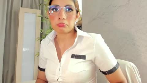 isabelastefano online show from February 20, 3:14 am