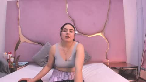 Isabel online show from February 4, 3:45 am