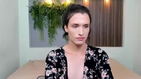 IsabelFernandez online show from September 21, 5:20 am