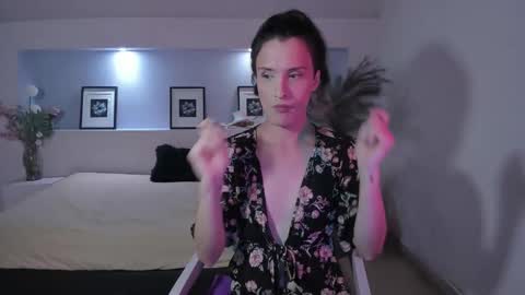 IsabelFernandez online show from September 28, 6:19 am