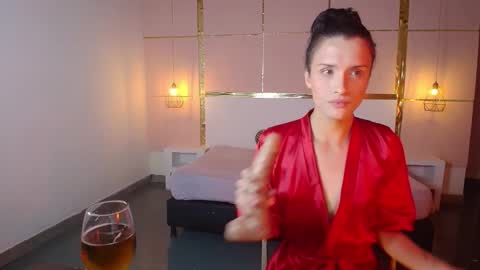 IsabelFernandez online show from October 12, 5:39 am