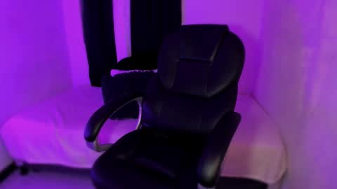 isabella online show from January 16, 12:58 am