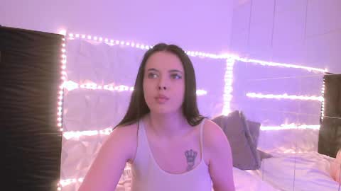 Isabelle online show from May 5, 4:53 am