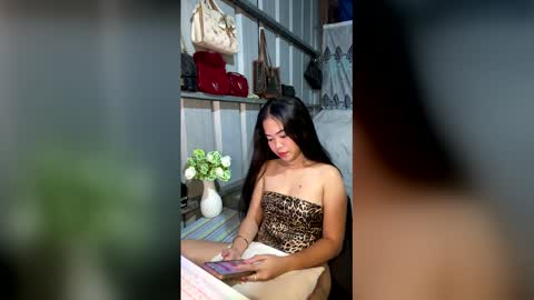 Snapshot of isabella200412 chatting on March 31, 12:49 pm isabella200412 online show from March 31, 12:49 pm