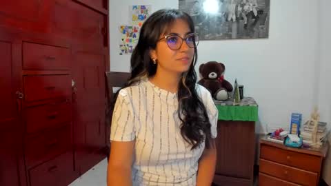 Isabella22 1 online show from January 8, 2:35 am