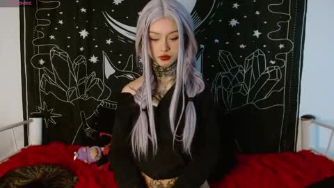 Snapshot of isabella__dark chatting on October 11, 11:03 pm    online show from October 11, 11:03 pm
