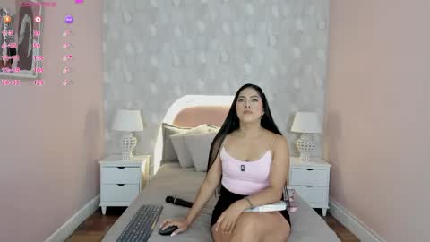 isabella__milf online show from May 16, 7:12 pm
