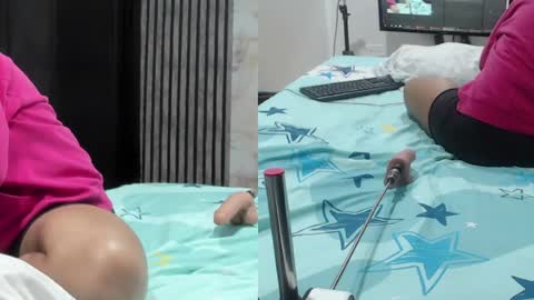 Snapshot of isabella_castro2 chatting on March 23, 3:10 am isabella_castro2 online show from March 23, 3:10 am