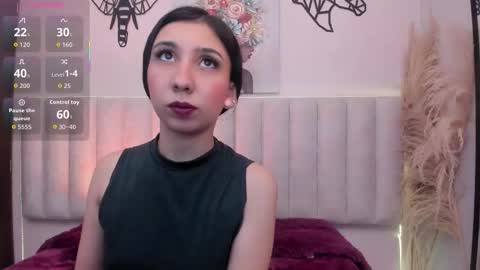 isabella_crofts online show from January 15, 3:11 am