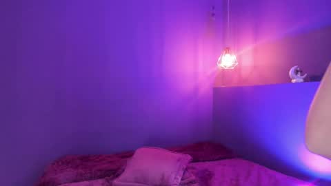 isabella_crofts online show from February 11, 3:00 am