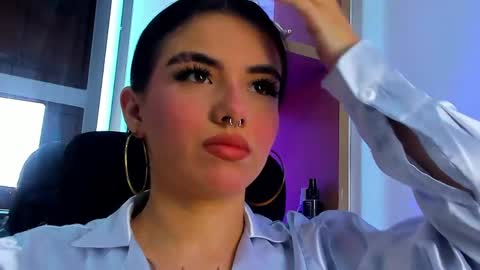 ISABELLA online show from June 5, 6:46 pm