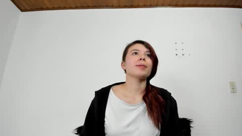 Snapshot of isabella_jaramillo chatting on October 11, 12:26 pm isabella_jaramillo online show from October 11, 12:26 pm