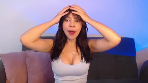 Snapshot of isabella_jones9 chatting on January 11, 2:20 am ISABELLA online show from January 11, 2:20 am