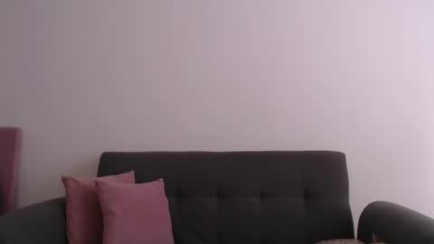Snapshot of isabella_jones9 chatting on February 7, 9:37 pm ISABELLA online show from February 7, 9:37 pm