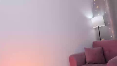 Snapshot of isabella_jones9 chatting on March 12, 12:06 am ISABELLA online show from March 12, 12:06 am