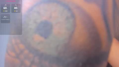 Snapshot of isabella_lopez_ chatting on October 4, 11:52 am Isabel Lopez online show from October 4, 11:52 am