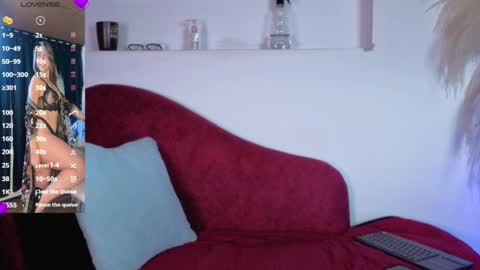   online show from May 15, 10:44 am