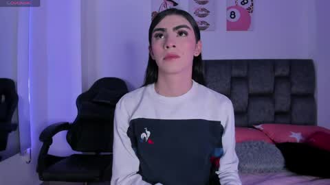 Isabella Moon9 online show from May 5, 11:51 am