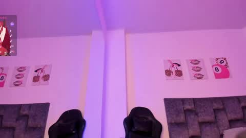 Isabella Moon9 online show from May 9, 11:26 am